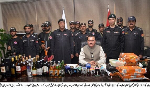 پاکستان نیوی اور ایکسائز اینٹی نارکوٹکس بلوچستان کی گڈانی میں مشترکہ بڑی کارروائی، 31 ارب روپے کی منشیات اور شراب برآمد