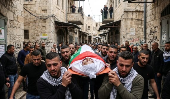 مغربی کنارے میں اسرائیلی حملے سے فلسطینی شہری جاں بحق