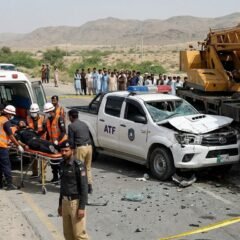 کان مہترزئی میں افسوسناک ٹریفک حادثہ، اے ٹی ایف کا اہلکار جاں بحق، 7 اہلکار زخمی