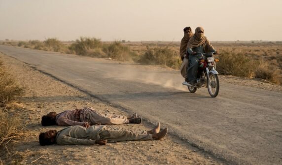 ڈیرہ مراد جمالی ،نامعلوم مسلح موٹرسائیکل سواروں کی فائرنگ سے 2بھائی جاں بحق ہوگئے