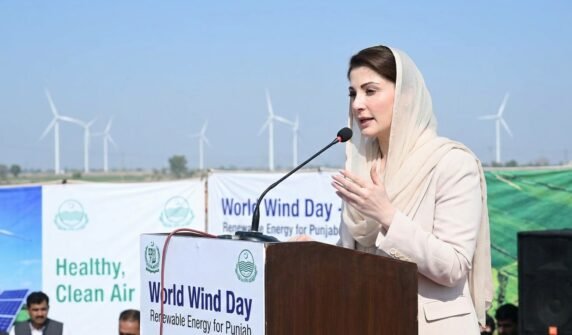 نئی نسل کو صحتمند، پاکیزہ اور معطر ہوائیں دینا چاہتے ہیں: مریم نواز شریف