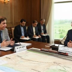 ایرانی وزیر داخلہ کی حنیف عباسی سے ملاقات ، ریلوے تعاون، سرحد پار رابطوں اور باہمی تجارت کے فروغ پر تفصیلی تبادلہ خیال